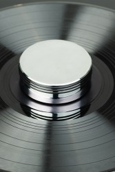 Pro-Ject  Record Puck RS - BRASS CHROME - přítlačné závaží 1030 g (4/4)